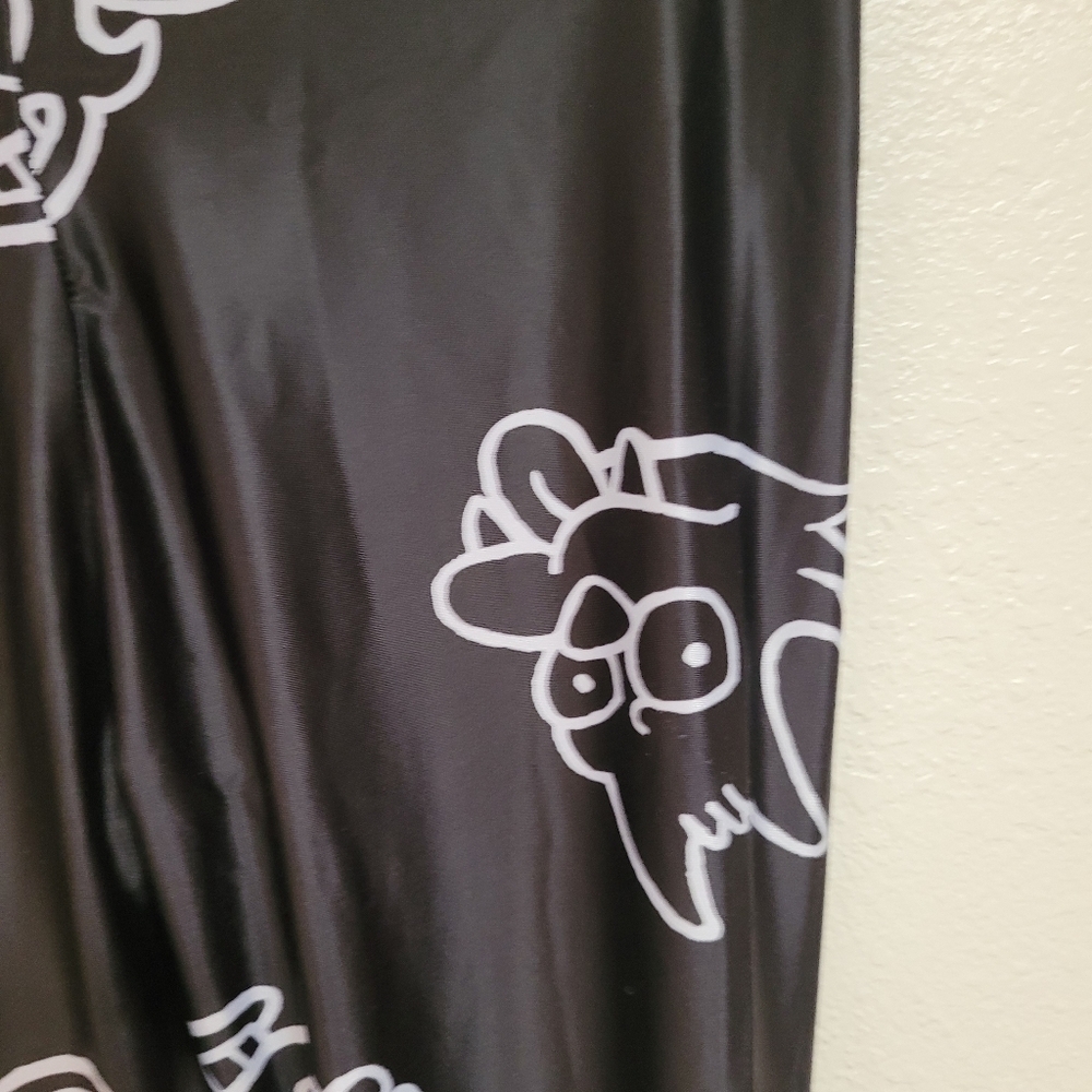 Drop Dead Itchy and Scratchy Leggings - Picture 4 of 5